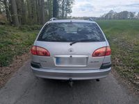 Gebraucht Toyota Avensis 129 PS (94 kW) 2002 Silber Kombi
