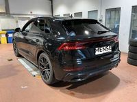 Gebraucht Audi Q8 Ambiente 340 PS (250 kW) 2022 Mythosschwarz SUV