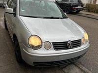 Gebraucht VW Polo 65 PS (47 kW) 2004 Silber Kleinwagen