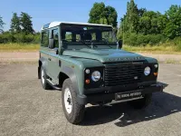 Gebraucht Land Rover Defender 122 PS (89 kW) 2011 Grün Kombi