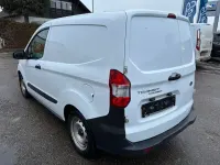 Gebraucht Ford Courier Basis 101 PS (74 kW) 2021 Weiß Van / Kleinbus