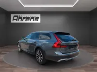 Używany Volvo V90 CC Basis 235 KM (172 kW) 2018 Szary Kombi