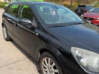 Second-hand Opel Astra 90 CP (66 kW) 2008 Negru Berlinǎ
