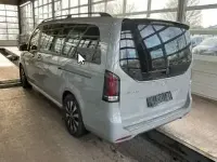 Gebraucht Mercedes EQV300 150 kW (204 PS) 2024 Alpingrau Van / Kleinbus