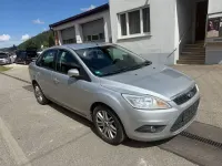 Gebraucht Ford Focus Ghia 145 PS (106 kW) 2009 Silber Limousine