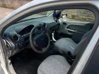 Gebraucht Ford Fiesta 79 PS (58 kW) 2003 Grau Kleinwagen