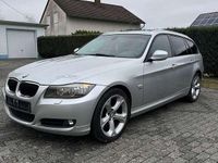 Gebraucht BMW 320 184 PS (135 kW) 2011 Kombi