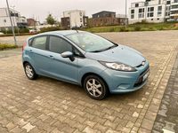 Gebraucht Ford Fiesta 90 PS (66 kW) 2009 Blau Kleinwagen