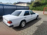Gebraucht Mercedes E400 1993 Weiß Limousine