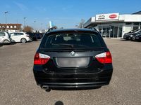 Gebraucht BMW 318 143 PS (105 kW) 2008 Schwarz Kombi