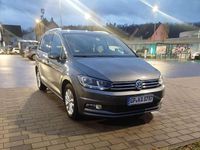 Gebraucht VW Touran 116 PS (85 kW) 2016 Grau Van / Kleinbus