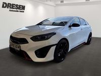 Gebraucht Kia ProCeed GT 204 PS (150 kW) 2024 Hw2) deluxeweiss met. (weiss Kombi