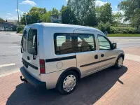 Używany Opel Combo 75 KM (55 kW) 2008 Srebrny Minivan