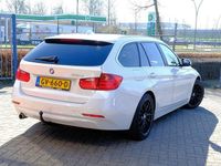 Gebraucht BMW 316 Executive 116 PS (85 kW) 2015 Weiß Kombi