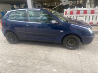 Gebraucht VW Polo 64 PS (47 kW) 2003 Blau Kleinwagen