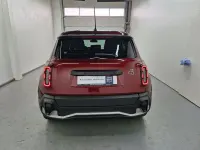 Neu Renault 4 E-Tech Evolution 110 kW (150 PS) 2026 Karmesinrot SUV