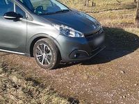 Second-hand Peugeot 208 Allure 83 CP (61 kW) 2017 Gri Hatchback
