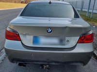 Gebraucht BMW 530 231 PS (169 kW) 2007 Gold Limousine