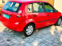 Gebraucht Ford Fiesta 80 PS (58 kW) 2003 Rot Kleinwagen