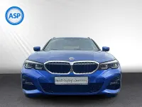 Gebraucht BMW 330e M Sport 184 PS (135 kW) 2022 Blau (portimao blau metallic) Kombi