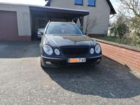 Gebraucht Mercedes E240 Classic 177 PS (130 kW) 2004 Schwarz Kombi