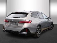 Gebraucht BMW 520 Performance 197 PS (144 kW) 2025 Grau Kombi