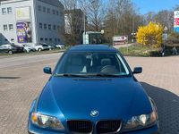 Gebraucht BMW 320 150 PS (110 kW) 2003 Blau Limousine