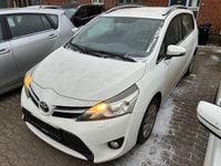 Gebraucht Toyota Verso Basis 111 PS (81 kW) 2015 Weiß Van / Kleinbus