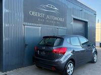 Gebraucht Kia Venga Attract 90 PS (66 kW) 2011 Grau Kleinwagen