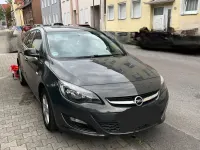 Gebraucht Opel Astra Edition 136 PS (100 kW) 2015 Grau Kombi