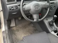 Gebraucht Toyota Corolla 96 PS (70 kW) 2005 Silber Kleinwagen