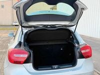 Gebraucht Mercedes A200 Urban 156 PS (114 kW) 2014 Silber Kleinwagen