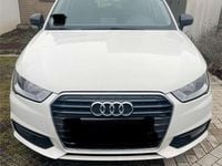 Gebraucht Audi A1 90 PS (66 kW) 2015 Weiß Kleinwagen