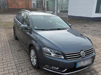 Gebraucht VW Passat 140 PS (102 kW) 2011 Grau Limousine