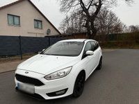 Gebraucht Ford Focus 120 PS (88 kW) 2016 Weiß Kombi