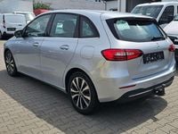 Gebraucht Mercedes B180 116 PS (85 kW) 2022 Silber Van / Kleinbus