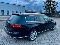 Gebraucht VW Passat Elegance 190 PS (139 kW) 2020 Schwarz Kombi