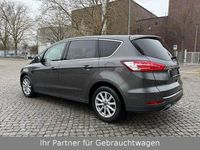 Gebraucht Ford S-MAX Titanium 179 PS (131 kW) 2018 Grau Van / Kleinbus