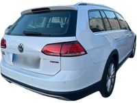 Gebraucht VW Golf Alltrack 184 PS (135 kW) 2019 Weiß Kombi