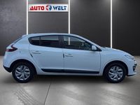 Gebraucht Renault Mégane Authentique 110 PS (80 kW) 2015 Weiß Limousine