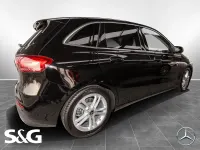 Gebraucht Mercedes B220 Progressive 190 PS (139 kW) 2023 Unilack nachtschwarz Van / Kleinbus