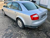 Second-hand Audi A4 102 CP (75 kW) 2002 Argintiu Berlinǎ