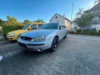 Gebraucht Ford Mondeo 145 PS (106 kW) 2002 Silber Kombi