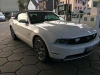 Gebraucht Ford Mustang GT 425 PS (312 kW) 2012 Weiß Cabrio