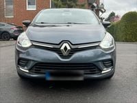 Gebraucht Renault Clio IV LIMITED 90 PS (66 kW) 2018 Grau Kleinwagen