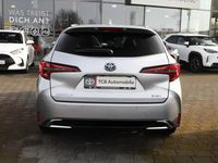 Gebraucht Toyota Corolla 140 PS (102 kW) 2025 Shimmering silver Limousine