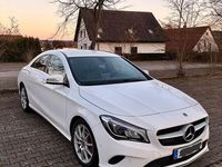 Gebraucht Mercedes CLA180 122 PS (89 kW) 2018 Weiß Limousine