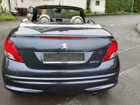 Gebraucht Peugeot 207 CC 156 PS (114 kW) 2012 Blau Cabrio