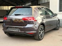Gebraucht VW Golf VII LOUNGE 110 PS (80 kW) 2015 Blau Limousine