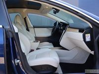 Second-hand Tesla Model S 244 kW (333 CP) 2018 Albastru Hatchback